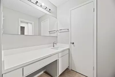 2212 Shadowdale Drive #358, Houston, TX 77043 - Photo 17