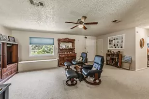 12 Bybee Cir, Huntsville, TX 77320 - Photo 17