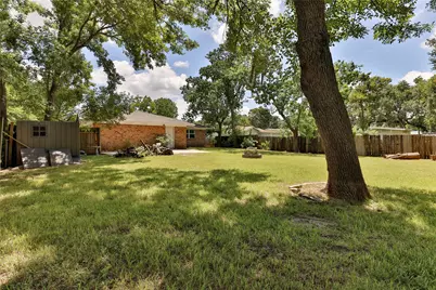 500 Smith Street, Clute, TX 77531 - Photo 27