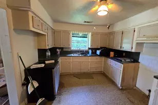 110 Carter St, Cleveland, TX 77327 - Photo 15