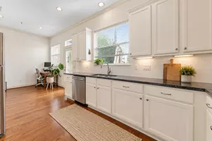 3917 Blossom St, Houston, TX 77007 - Photo 5