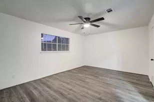 703 Ravensworth Dr, Conroe, TX 77302 - Photo 35