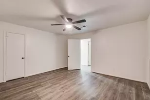 703 Ravensworth Dr, Conroe, TX 77302 - Photo 33