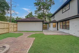 703 Ravensworth Dr, Conroe, TX 77302 - Photo 43