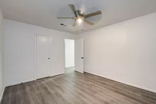 703 Ravensworth Dr, Conroe, TX 77302 - Photo 31