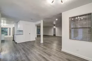 703 Ravensworth Dr, Conroe, TX 77302 - Photo 19