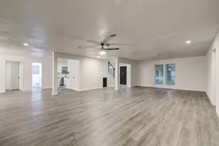 703 Ravensworth Dr, Conroe, TX 77302 - Photo 21