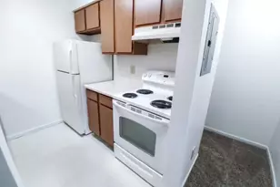 100 W Mill Pond, Brooklyn, MI 49230 - Photo 9