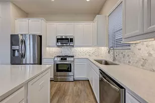 966 Ford Pines Ln, Houston, TX 77091 - Photo 11