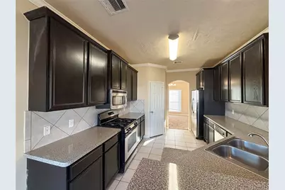 2815 Defoe Drive, Katy, TX 77449 - Photo 9