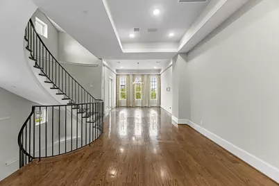 3709 Somerset Commons Lane, Houston, TX 77055 - Photo 15