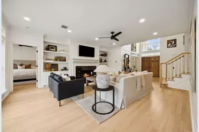 2 Thundercreek Place, The Woodlands, TX 77381 - Photo 13