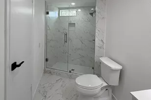 1976 W McKinney St, Houston, TX 77019 - Photo 7