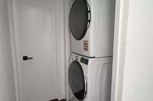 1976 W McKinney St, Houston, TX 77019 - Photo 11