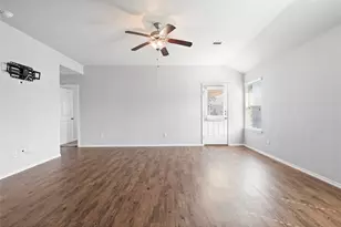 14097 Lake Cres Dr, Conroe, TX 77384 - Photo 11