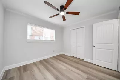 5542 Holly Street #205, Houston, TX 77081 - Photo 15