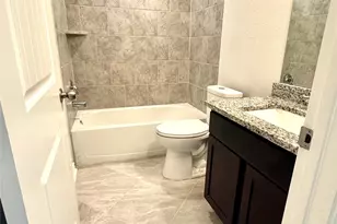 1010 Fannin St, Brenham, TX 77833 - Photo 5