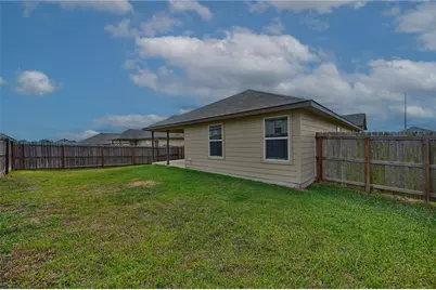 1010 Fannin Street, Brenham, TX 77833 - Photo 17