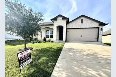 1010 Fannin Street, Brenham, TX 77833 - Photo 1