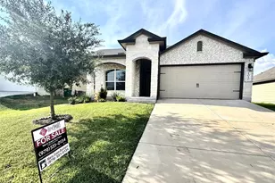 1010 Fannin St, Brenham, TX 77833 - Photo 1