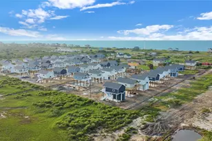 1065 Sunset Circle W, Crystal Beach, TX 77650 - Photo 5