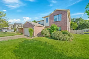 16815 Watering Oaks Ln, Houston, TX 77083 - Photo 3