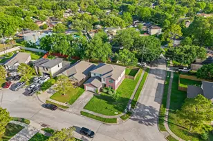 16815 Watering Oaks Ln, Houston, TX 77083 - Photo 39