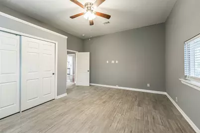 212 Clifton Street, Houston, TX 77011 - Photo 9