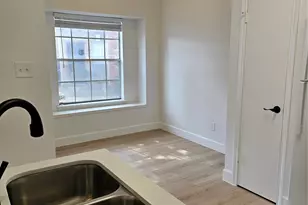 2626 Holly Hall St, Houston, TX 77054 - Photo 7