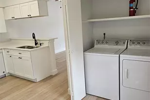 2626 Holly Hall St, Houston, TX 77054 - Photo 9