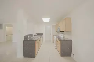 9811 Mango St, Houston, TX 77075 - Photo 11