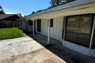 9902 Valley Sun Dr, Houston, TX 77078 - Photo 15