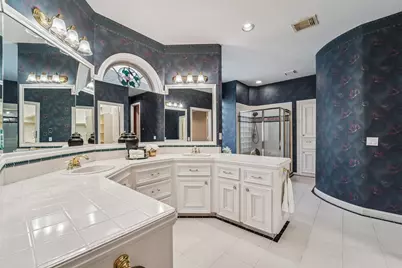 14515 Wisteria Hollow Lane, Houston, TX 77062 - Photo 23