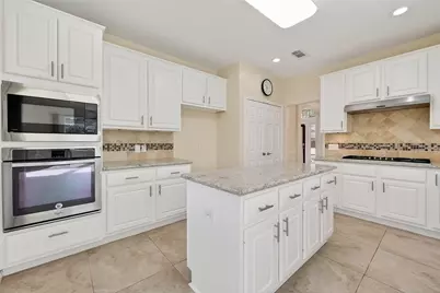 1006 Pointe Loma Drive, Sugar Land, TX 77479 - Photo 13