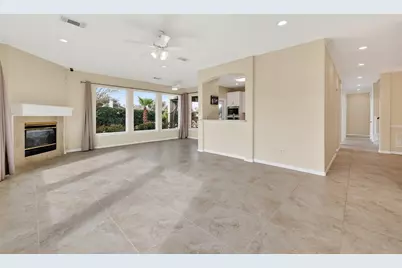 1006 Pointe Loma Drive, Sugar Land, TX 77479 - Photo 9