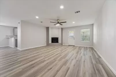 6034 Autumn Forest Drive, Houston, TX 77092 - Photo 17