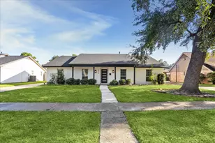 6034 Autumn Forest Dr, Houston, TX 77092 - Photo 3