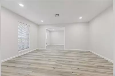 6034 Autumn Forest Drive, Houston, TX 77092 - Photo 5