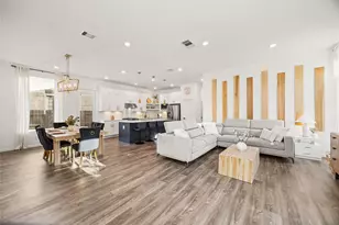 35425 Woodtrace Cir, Pinehurst, TX 77362 - Photo 3