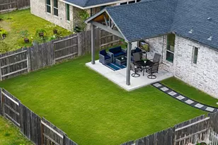 35425 Woodtrace Cir, Pinehurst, TX 77362 - Photo 31