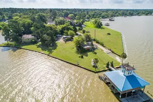 103 Page Ln, Houston, TX 77336 - Photo 3