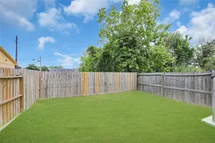 4306 New Orleans St, Houston, TX 77020 - Photo 19