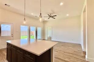 318 Cardinal Dr, Port Lavaca, TX 77979 - Photo 19