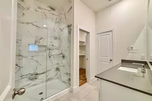 318 Cardinal Dr, Port Lavaca, TX 77979 - Photo 17