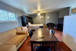 8406 Glen Valley Dr, Houston, TX 77061 - Photo 35