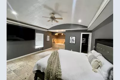 8406 Glen Valley Drive, Houston, TX 77061 - Photo 7
