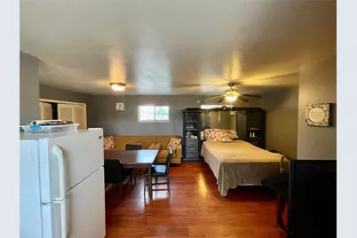8406 Glen Valley Drive, Houston, TX 77061 - Photo 33