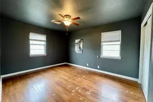 8406 Glen Valley Dr, Houston, TX 77061 - Photo 23