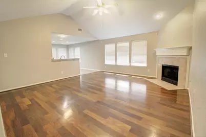123 W Drifting Shadows Circle, Conroe, TX 77385 - Photo 3