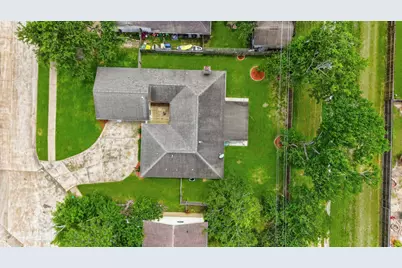 2708 Shady Creek Drive, Pearland, TX 77581 - Photo 33